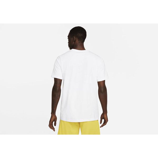 Koszulka męska nike 5am art tee white. Białe koszulki sportowe męskie Nike, m, bez wzorów, bez kołnierzyka, bez ramiączek, do biegania. Za 139.00 zł.