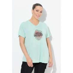 Damskie Bluzka funkcyjna antybakteryjny materiał dekolt w serek rękaw 1/2. Zielone t-shirty damskie Ulla Popken, plus size, bez wzorów, z materiału, bez kołnierzyka. W wyprzedaży za 159.99 zł.