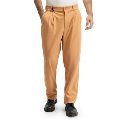 Męskie spodnie z szerokimi nogawkami Siroko Kram Brown. Brązowe spodnie materiałowe męskie SIROKO, l, bez wzorów. Za 257.00 zł.