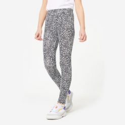 Legginsy dziecięce Domyos 500. Czarne legginsy dla dziewczynek Decathlon, bez wzorów, z bawełny. Za 19.99 zł.