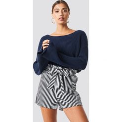 NA-KD Krótki sweter z dzianiny z długim rękawem - Blue,Navy. Niebieskie swetry damskie NA-KD, z dzianiny. Za 121.95 zł.