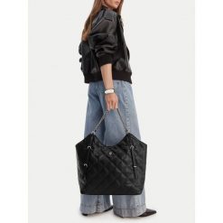 Torebka Badura. Czarne torebki do ręki damskie Badura, bez wzorów, bez dodatków. Za 299.99 zł.