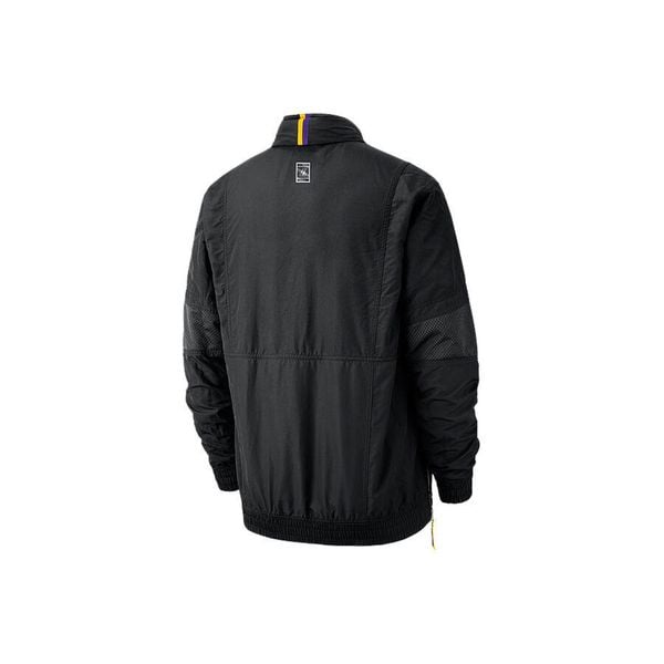 Kurtka męska nike nba los angeles lakers courtside jacket black. Czarne kurtki sportowe męskie Nike, m, bez wzorów, z nylonu, do biegania. Za 569.00 zł.