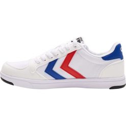 Buty fitness dla dorosłych Hummel stadil light canvas. Białe obuwie sportowe damskie Hummel, bez wzorów, na fitness i siłownię. Za 214.50 zł.