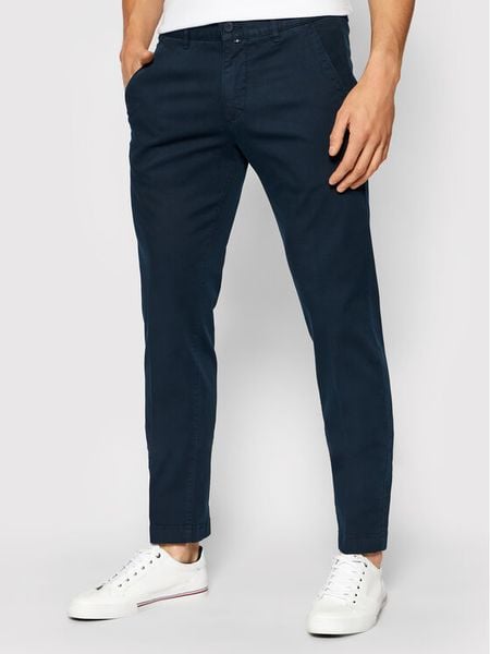 Marc O'Polo Chinosy B21 0108 10064 Granatowy Tapered Fit. Niebieskie eleganckie spodnie męskie Marc O'Polo, m, bez wzorów, z bawełny. Za 259.99 zł.