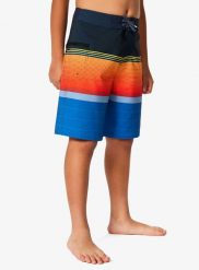 Spodenki chłopięce Rip Curl Mirage Daybreak. Niebieskie szorty dla chłopców Rip Curl, bez wzorów, z materiału, sportowe. Za 109.99 zł.