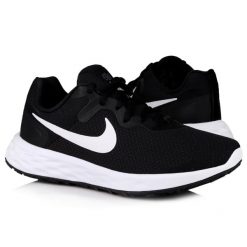 Buty męskie sportowe do biegania Nike REVOLUTION 6 NN. Białe buty sportowe męskie Nike, bez zapięcia, do biegania, nike revolution. Za 341.76 zł.