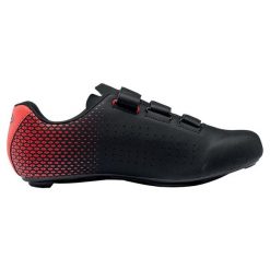 Buty rowerowe Northwave Core 2. Czarne buty sportowe męskie Northwave, bez zapięcia, rowerowe. Za 501.50 zł.