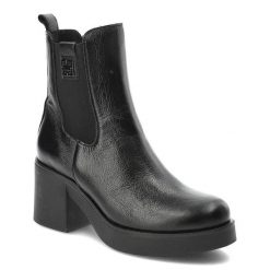 Czarne Botki Lemar Eleganckie Obuwie Damskie. Czarne botki damskie Lemar, na wiosnę, ze skóry, biznesowe, z okrągłym noskiem, bez obcasa, na obcasie, bez zapięcia. Za 309.00 zł.