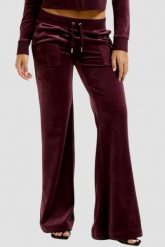 JUICY COUTURE Śliwkowe spodnie dresowe damskie Layla Low Rise, Rozmiar M. Fioletowe spodnie dresowe damskie Juicy Couture, m, bez wzorów, z dresówki. W wyprzedaży za 289.99 zł.