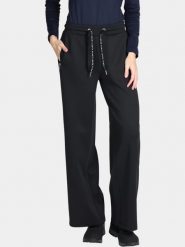 Szorty Damskie Luhta Henneri. Białe szorty sportowe damskie Luhta, l, bez wzorów, z materiału, eleganckie, do biegania. Za 409.00 zł.