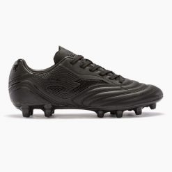 Buty piłkarskie męskie Joma Aguila. Czarne buty sportowe męskie Joma, z materiału, bez zapięcia, do piłki nożnej. Za 150.99 zł.