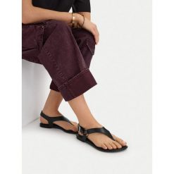 Sandały G-Star. Czarne sandały damskie G-Star, bez wzorów, bez obcasa, na płaskiej podeszwie, bez zapięcia. Za 139.99 zł.