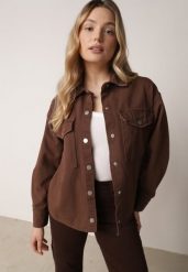 Brązowa Bawełniana Kurtka Jeansowa o Koszulowym Kroju na Napy Yrelola. Brązowe kurtki damskie Born2be, l, bez wzorów, z bawełny, bez kaptura. Za 169.99 zł.