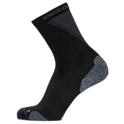 Skarpetki do biegania Odlo CERAMICOOL RUN. Czarne skarpety damskie Odlo, bez wzorów. Za 82.00 zł.