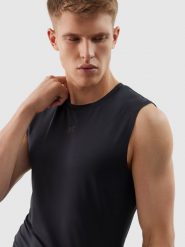 4F Tank top treningowy regular z materiału z recyklingu męski - głęboka czerń M. Czarne koszulki sportowe męskie 4f, m, bez wzorów, z dzianiny, klasyczne, bez kołnierzyka. Za 39.99 zł.