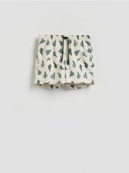 Wzorzyste szorty plażowe - złamana biel. Szorty męskie Reserved, l, bez wzorów, z tkaniny. Za 79.99 zł.