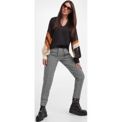 Spodnie wełniane TWINSET. Legginsy damskie Twinset Milano, xs, bez wzorów, z wełny. W wyprzedaży za 749.07 zł.