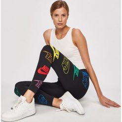 Nike Sportswear - Legginsy. Czarne legginsy damskie Nike Sportswear, m, bez wzorów, z bawełny. Za 139.90 zł.