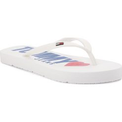 Japonki TOMMY JEANS - Love Tj Beach Sandal EN0EN00316 White 100. Klapki damskie marki Tommy Jeans. W wyprzedaży za 109.00 zł.