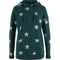 Bluza z kapturem i nadrukiem w gwiazdy bonprix niebieskozielony z nadrukiem. Bluzy damskie marki KALENJI. Za 74.99 zł.