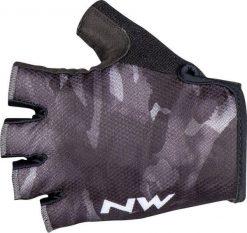 Rękawiczki rowerowe męskie NORTHWAVE ACTIVE Glove camo. Czarne rękawiczki męskie Northwave, na lato, bez wzorów, z materiału. Za 148.00 zł.