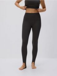 Legginsy z zapiętkami - szary. Szare legginsy damskie Reserved, l, bez wzorów, z tkaniny. Za 119.99 zł.