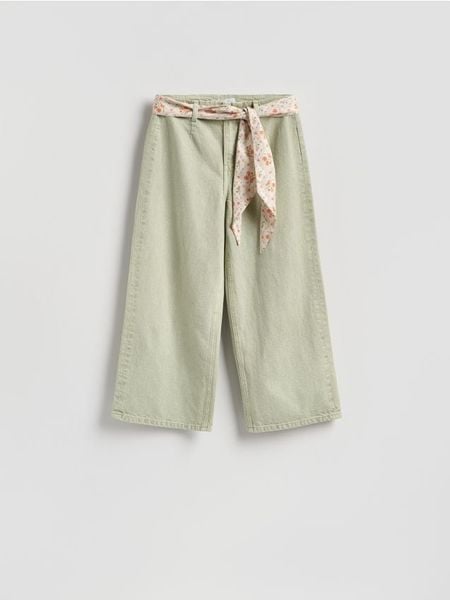 Jeansy culotte z chustką - zielony. Zielone szaliki i chusty damskie Reserved, bez wzorów, z bawełny. Za 139.99 zł.
