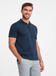 Koszulka męska polo z zapinanym na zamek kołnierzykiem – granatowa V7 OM-POSS-0132 - L. Niebieskie koszulki polo męskie Ombre Clothing, l, z aplikacjami, z bawełny, bez kołnierzyka, bez ramiączek. W wyprzedaży za 49.99 zł.