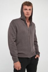 Sweter męski z wełną dziewiczą ARMANI EXCHANGE. Swetry przez głowę męskie Armani Exchange, m, bez wzorów, z wełny, bez kołnierzyka. Za 799.00 zł.