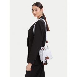 Torebka Max Mara. Białe torebki do ręki damskie Max Mara, bez wzorów, bez dodatków. Za 739.99 zł.