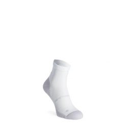 Skarpety biegowe Odlo Performance Run Quarter Socks. Białe skarpety męskie Odlo, bez wzorów. Za 65.87 zł.