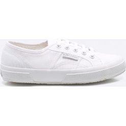 Superga - Tenisówki. Trampki i tenisówki damskie marki Superga. W wyprzedaży za 179.90 zł.