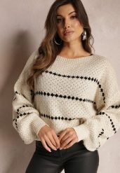 Jasnobeżowy Sweter z Szerokimi Bufiastymi Rękawami i Drobnym Wzorem Nigistis. Brązowe swetry damskie Renee, z aplikacjami, z dzianiny, casualowe, bez kołnierzyka, bez ramiączek, długie, bez kaptura. Za 69.99 zł.