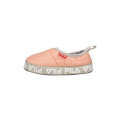 Kapcie dziecięce Fila Jr Comfider Pale Rosette Pink. Brązowe sandały dziewczęce Fila, z gumy, bez zapięcia. Za 59.00 zł.