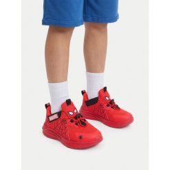 Sneakersy Spiderman. Czerwone trampki i tenisówki chłopięce Spiderman, bez wzorów, bez zapięcia. Za 119.99 zł.