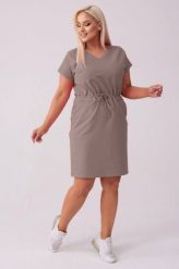 Dresowa sukienka Bianca w kolorze fango PLUS SIZE XXL WIOSNA. Sukienki damskie Moda Size Plus Iwanek, na co dzień, na wiosnę, l, bez wzorów, z bawełny, eleganckie, bez kołnierzyka, plus size, bez ramiączek, midi, proste. Za 239.90 zł.