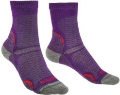 BRIDGEDALE Skarpety damskie HIKE ULTRA LT T2 MERINO 3/4 CREW-S (35-37)-Różowy. Fioletowe skarpety damskie Bridgedale, bez wzorów, z elastanu. Za 72.35 zł.