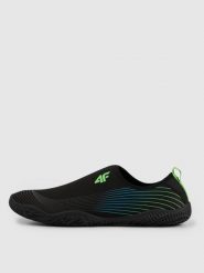 4F Buty do wody 4SWIM męskie - czarne 41. Czarne buty sportowe męskie 4f, z gumy, bez zapięcia, na fitness i siłownię. Za 99.99 zł.