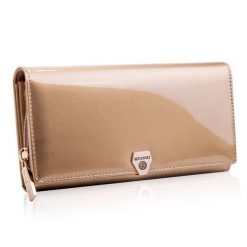 Portfel damski BETLEWSKI złoty BPD-VS-106. Żółte portfele damskie Betlewski, bez wzorów, ze skóry. Za 169.00 zł.