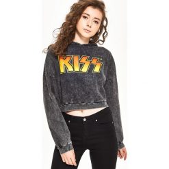 Krótka bluza z kapturem - Szary. Bluzy damskie Sinsay. Za 49.99 zł.