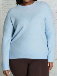 Sweter basic z domieszką wełny - niebieski. Niebieskie swetry damskie Sinsay, xl, bez wzorów, z wełny, bez kołnierzyka, bez ramiączek, bez kaptura. Za 49.99 zł.