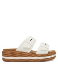 Crocs Klapki Brooklyn Woven Buckle 209978 Biały. Białe klapki damskie Crocs, bez wzorów, z tworzywa sztucznego, bez obcasa. Za 239.99 zł.