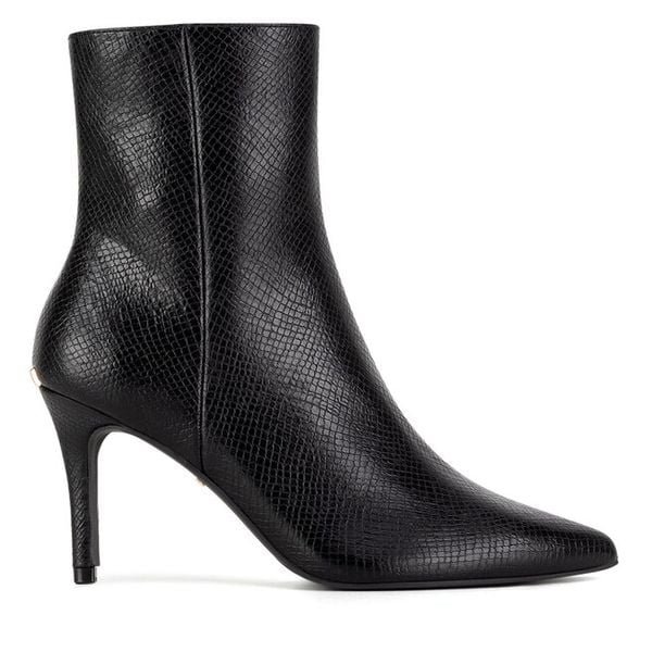 Botki MEXX. Brązowe botki damskie Mexx, bez obcasa, na słupku, bez zapięcia. Za 249.99 zł.