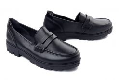Rieker 43050-01 black, półbuty damskie. Czarne półbuty damskie Rieker, bez wzorów, ze skóry, bez obcasa, bez zapięcia. Za 399.90 zł.