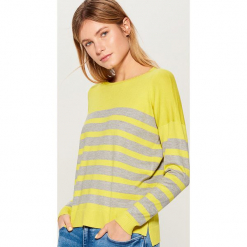 Sweter w paski - Szary. Szare swetry damskie Mohito. Za 59.99 zł.
