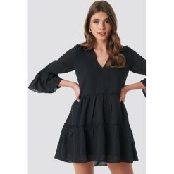 NA-KD Boho Sukienka mini z dekoltem V - Black. Sukienki damskie marki NA-KD Boho. Za 121.95 zł.