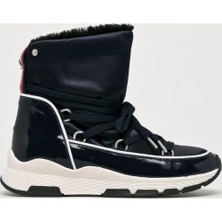 Tommy Hilfiger - Śniegowce. Szare śniegowce i trapery damskie Tommy Hilfiger, z gumy. Za 579.90 zł.