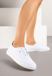 Białe Wsuwane Tenisówki w Casualowym Stylu Sepessa. Białe trampki i tenisówki damskie Renee, bez wzorów, z jeansu, eleganckie, bez zapięcia. Za 39.99 zł.