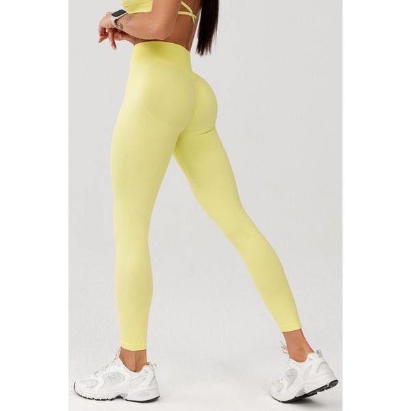 Damskie legginsy bezszwowe Rough Radical Seamless Glow Long. Żółte bielizna termoaktywna damska ROUGH RADICAL, bez wzorów. W wyprzedaży za 127.92 zł.